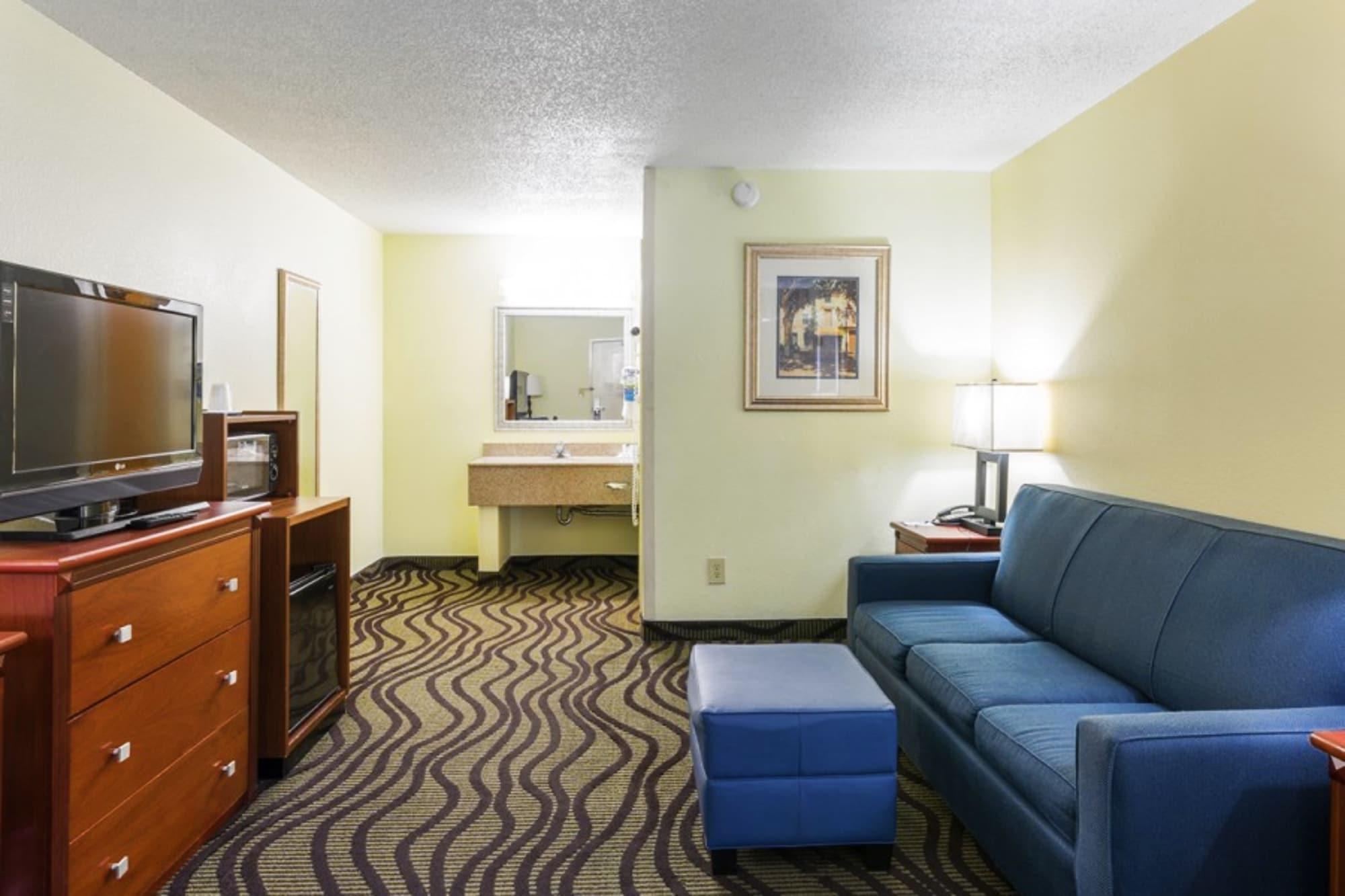 Baymont By Wyndham Savannah Midtown Exterior foto