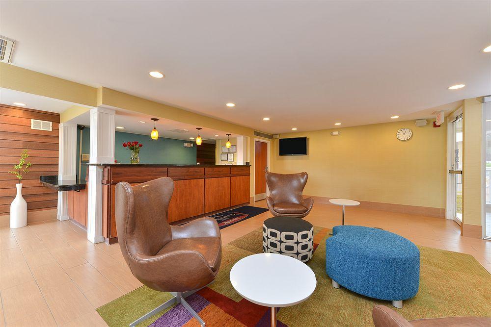 Baymont By Wyndham Savannah Midtown Exterior foto