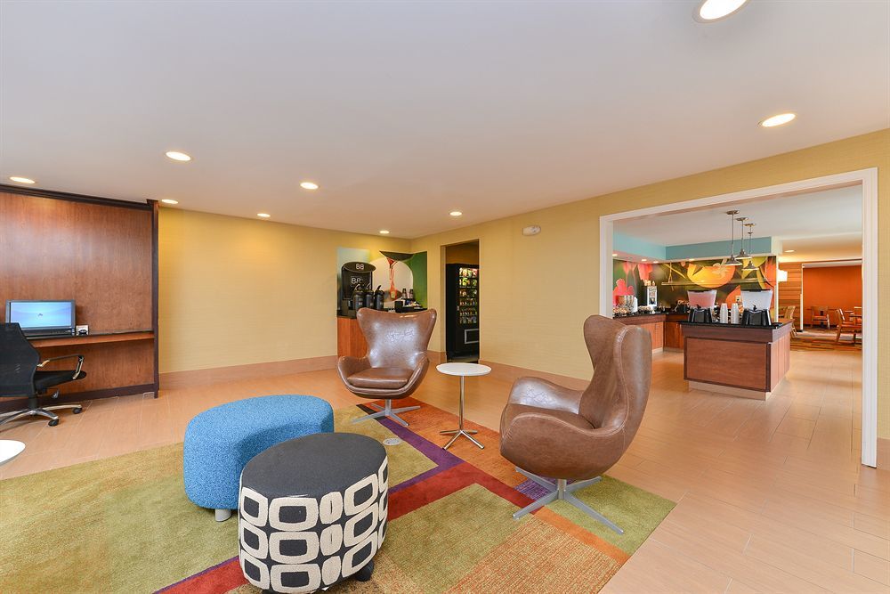 Baymont By Wyndham Savannah Midtown Exterior foto
